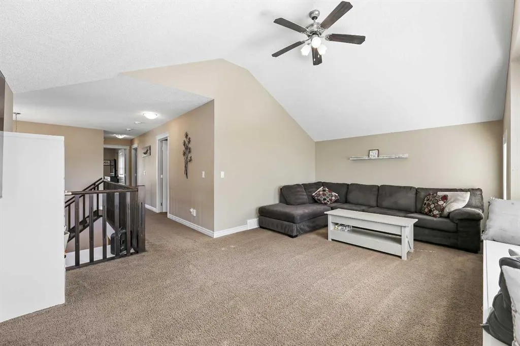 15 Sage Valley Court NW