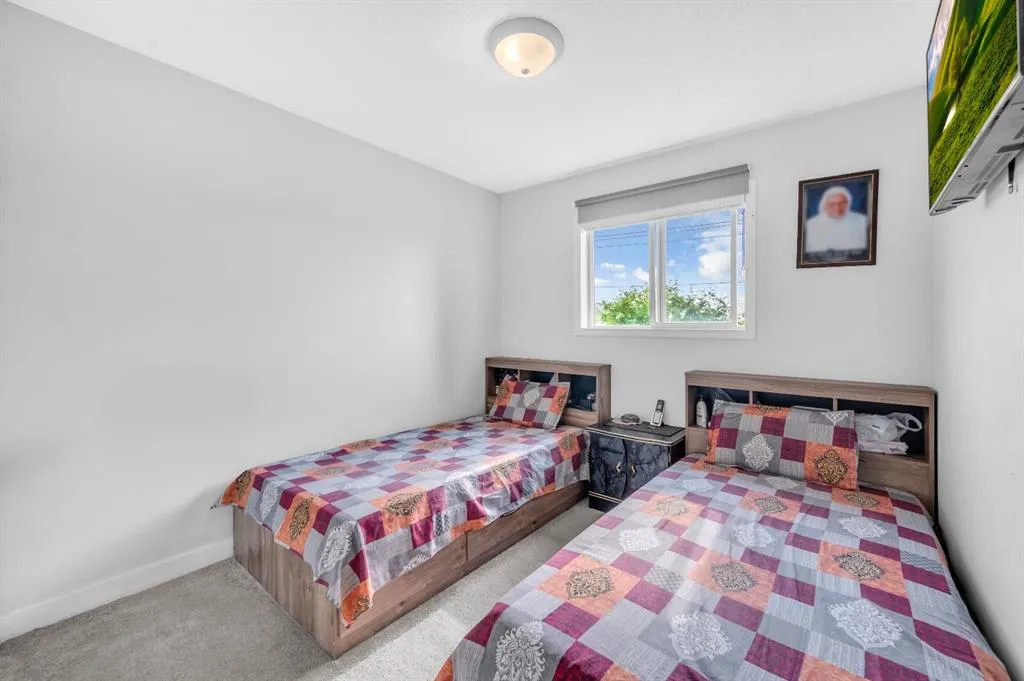 14 Tarington Place NE