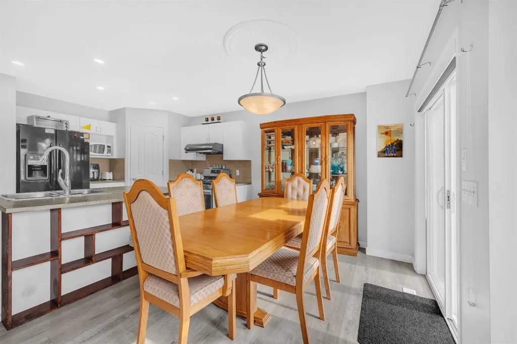 14 Tarington Place NE