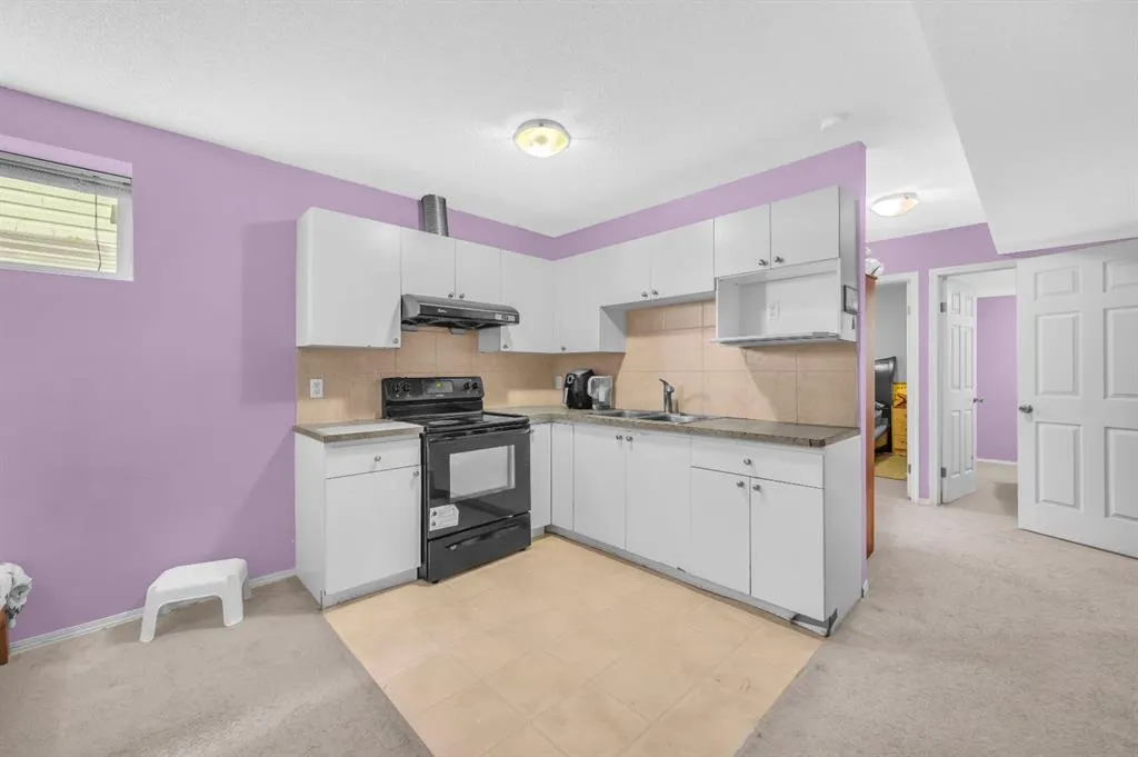 14 Tarington Place NE