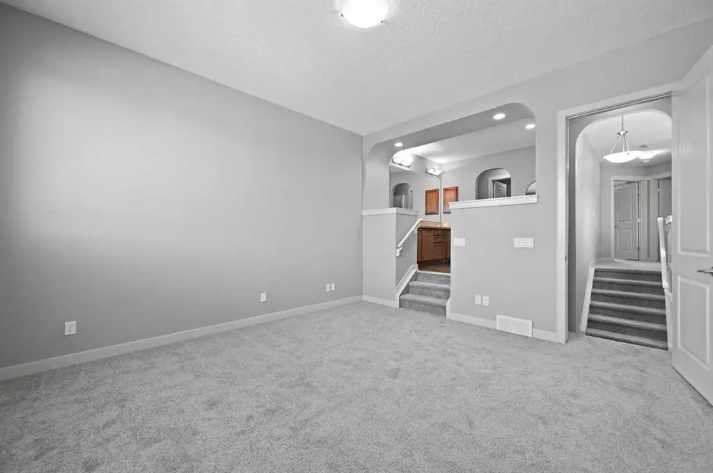 229 Bridlerange Place SW