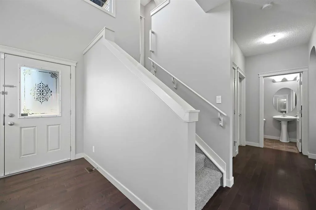 229 Bridlerange Place SW