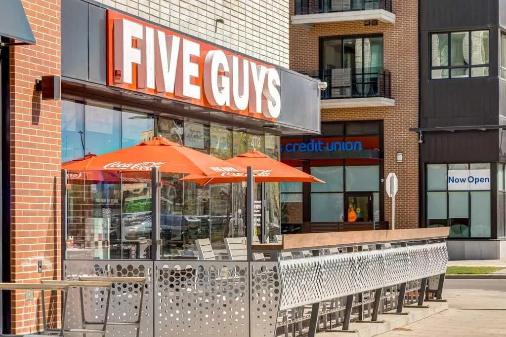 4138 University Avenue NW, #617