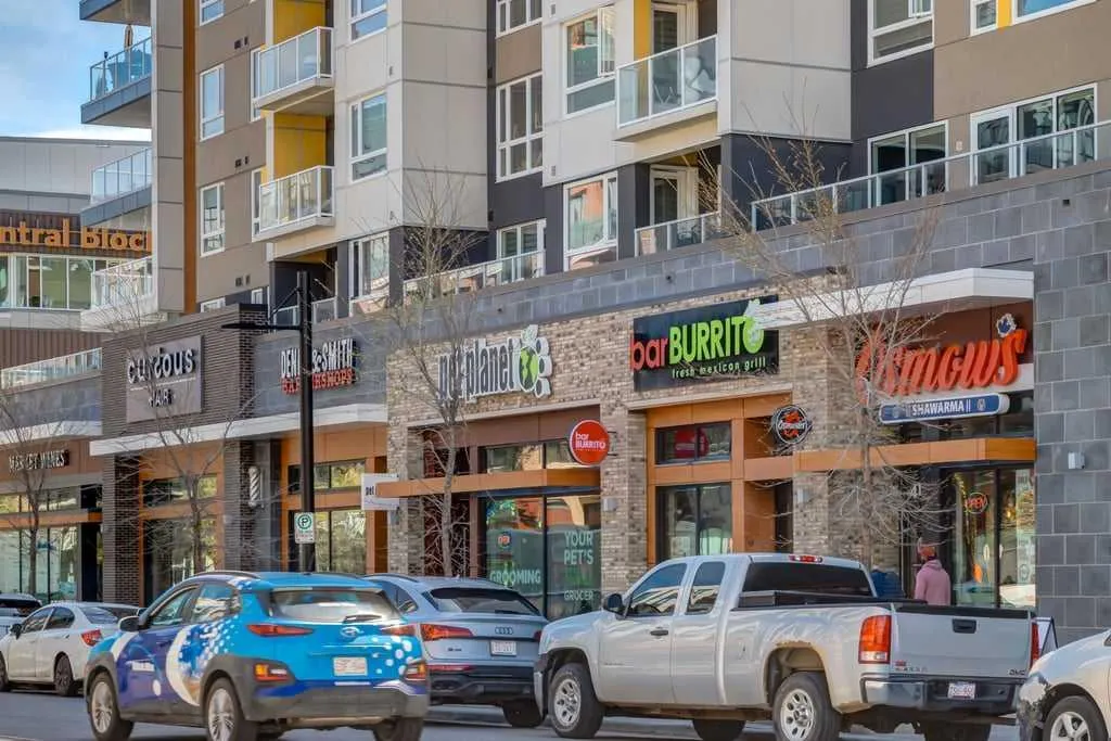 4138 University Avenue NW, #617