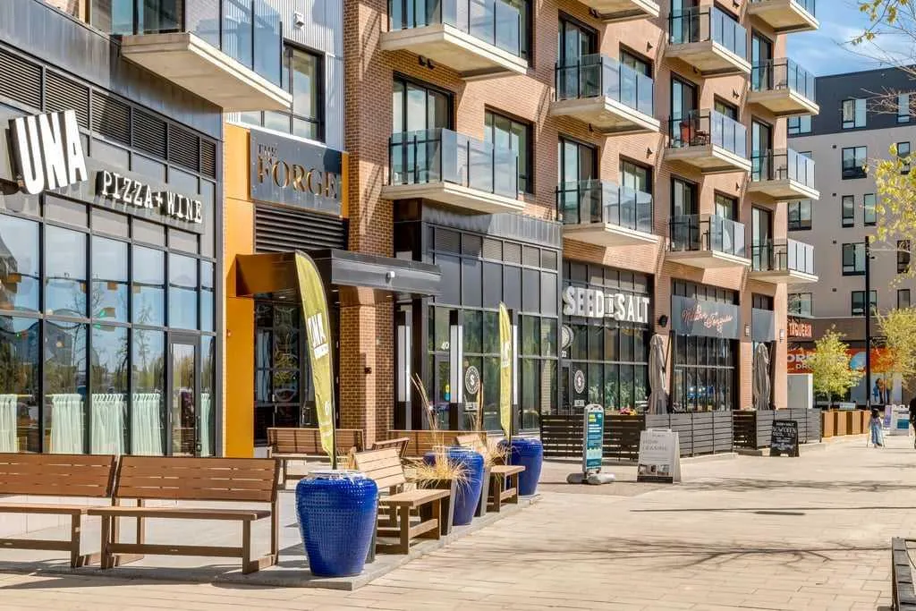 4138 University Avenue NW, #617
