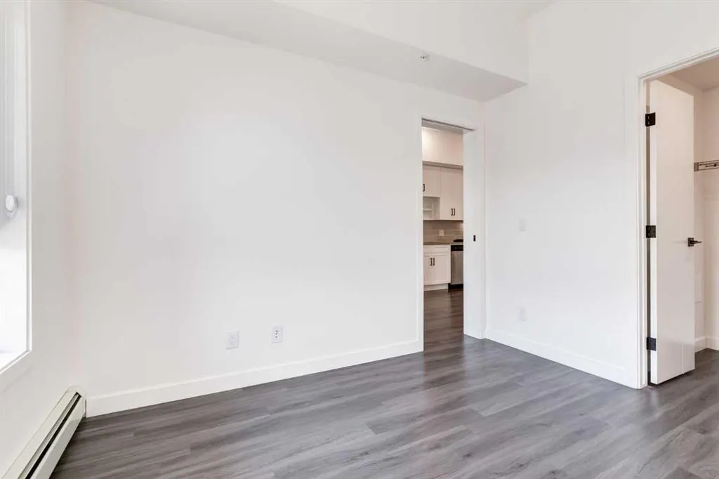 4138 University Avenue NW, #617