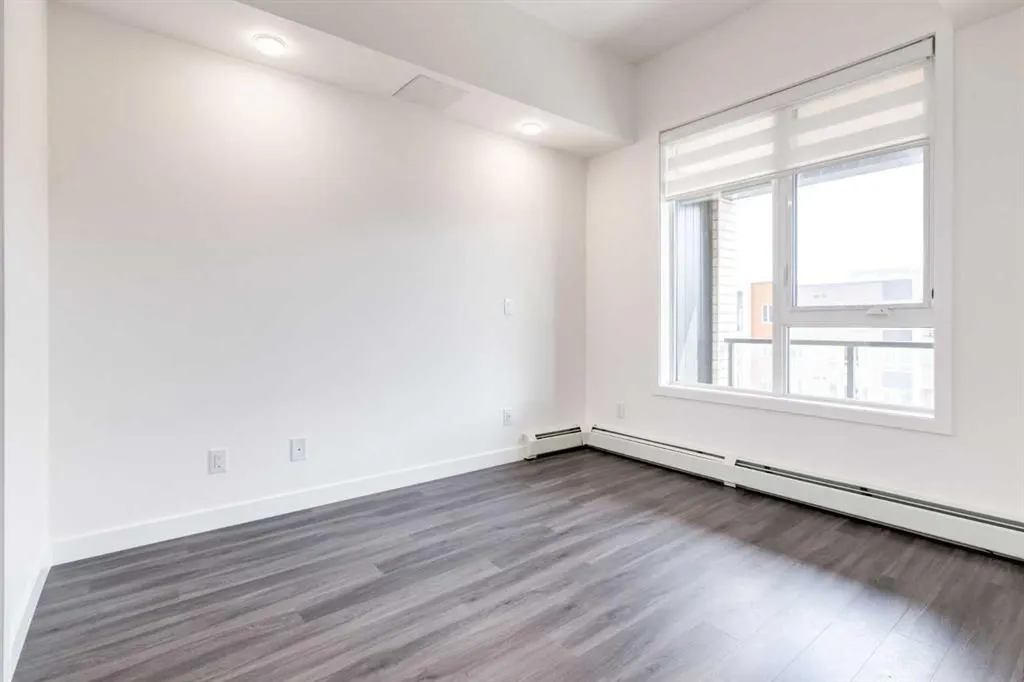 4138 University Avenue NW, #617