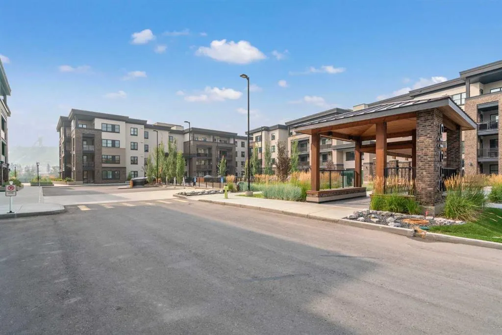 80 Greenbriar Place NW, #3203