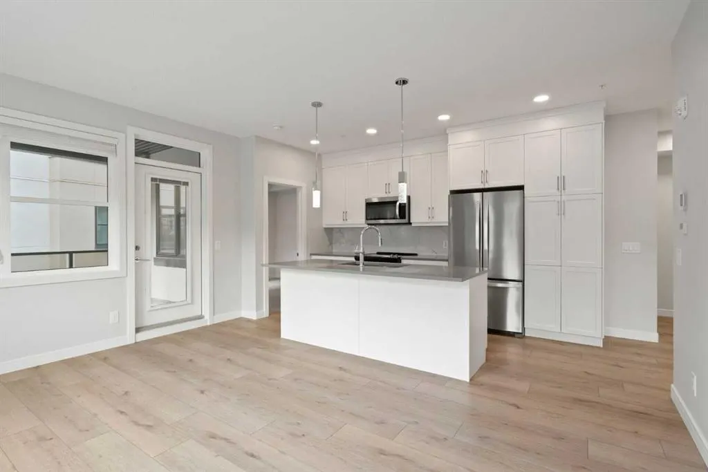 80 Greenbriar Place NW, #3203