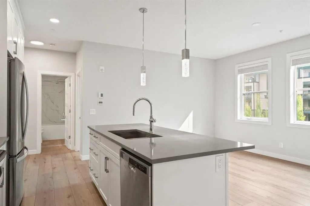80 Greenbriar Place NW, #3203