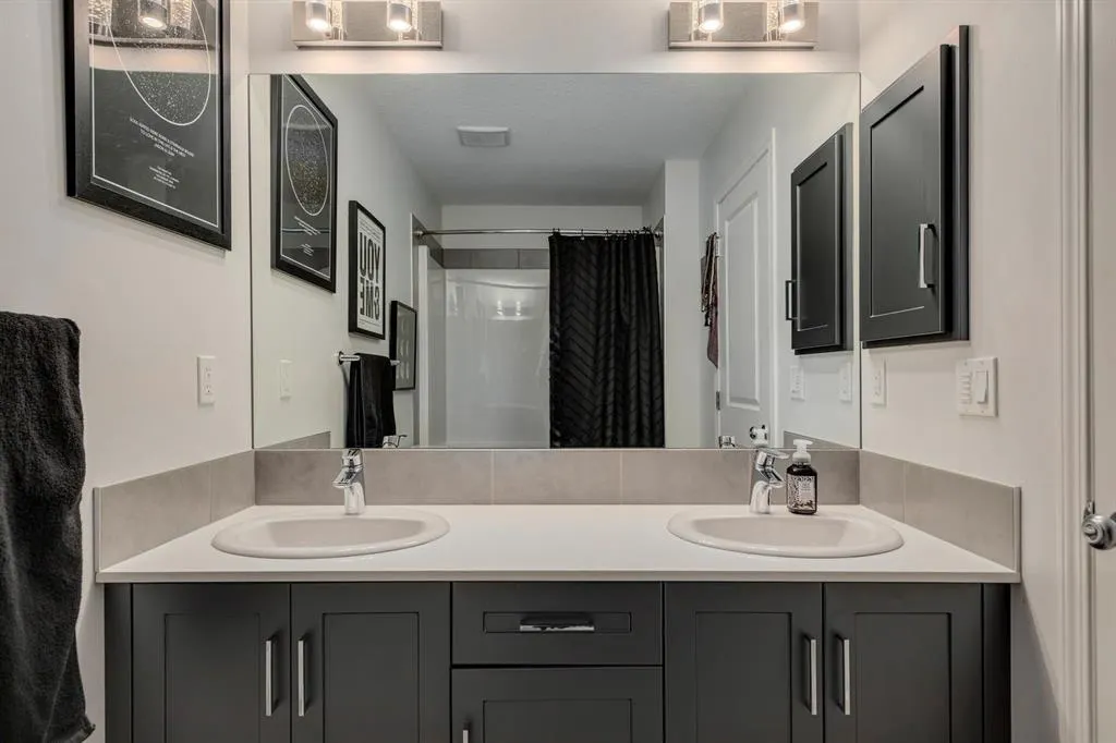 53 Seton Manor SE