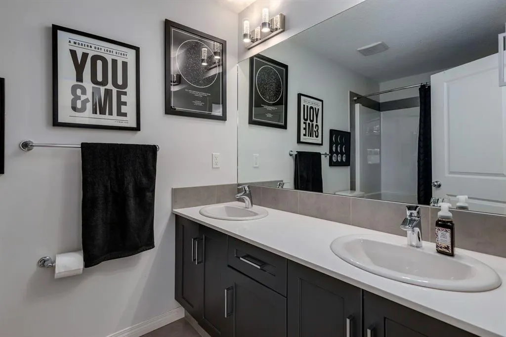 53 Seton Manor SE