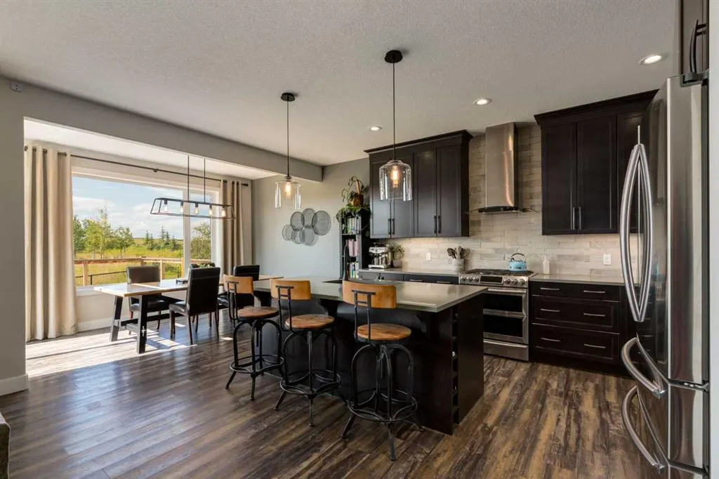 120 Emberside Glen