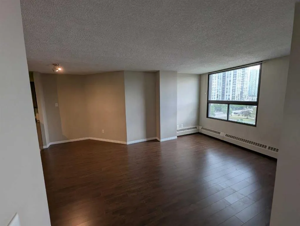 1202 13 Avenue SW, #703