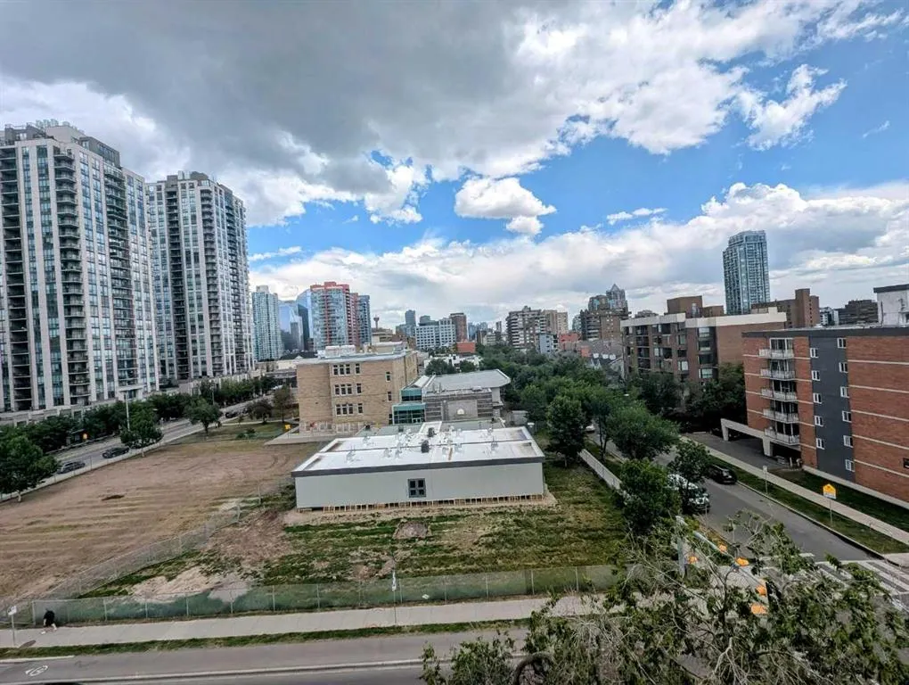 1202 13 Avenue SW, #703