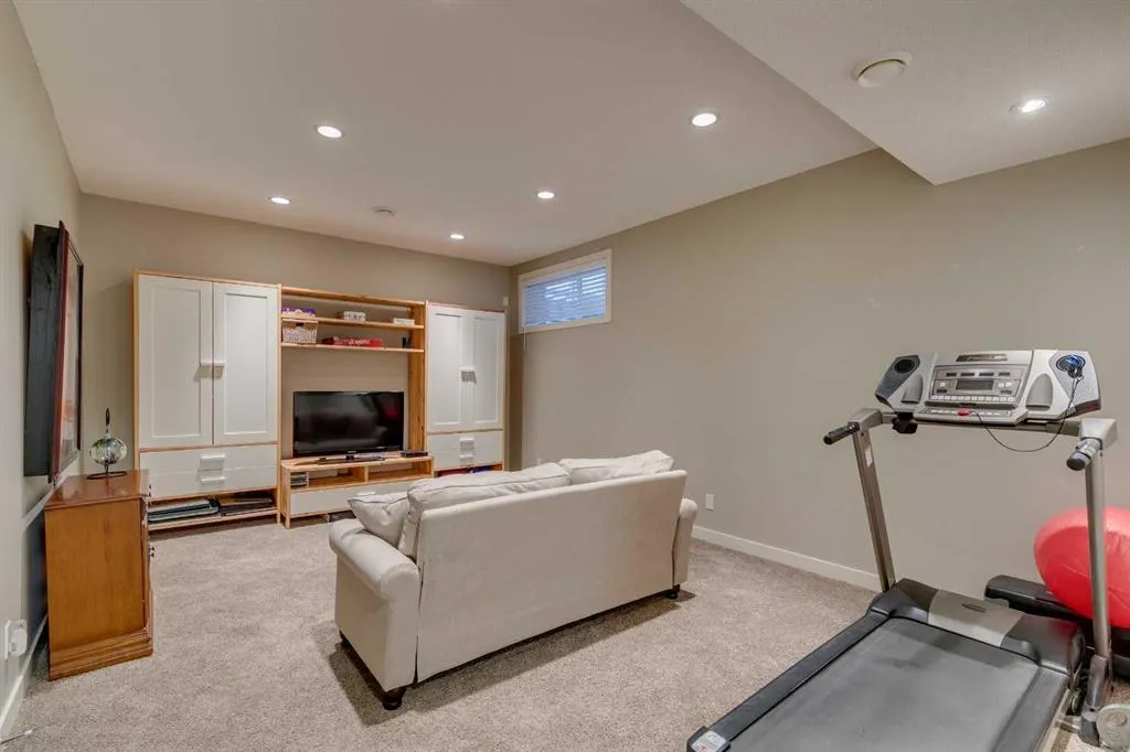 101 Cranarch Common SE