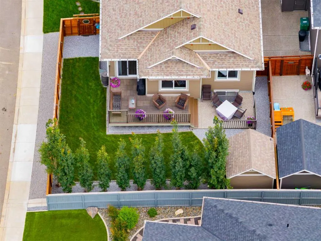326 Bayside Crescent SW