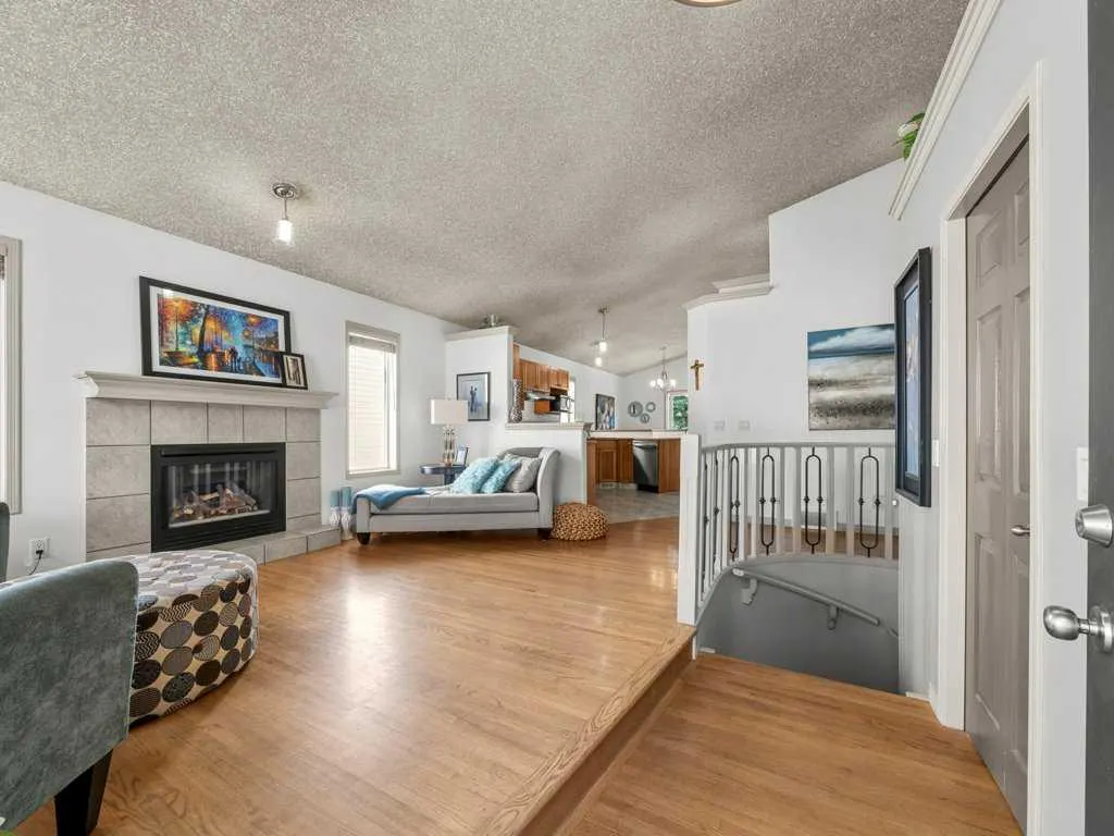 155 West Lakeview Passage