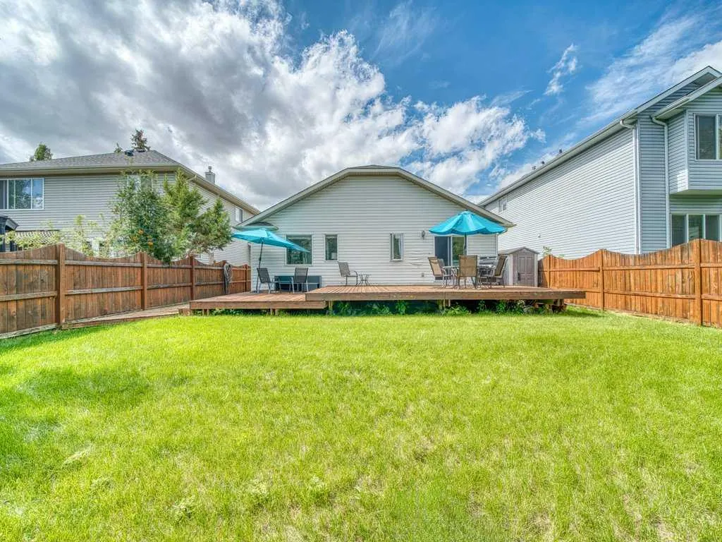 155 West Lakeview Passage