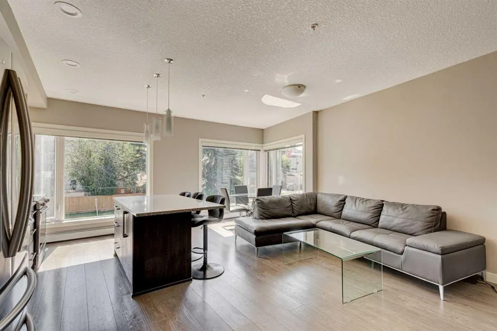 93 34 Avenue SW, #205