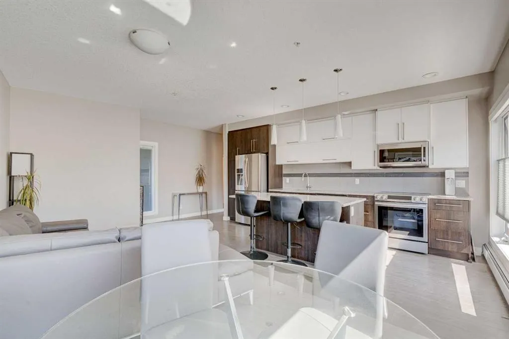 93 34 Avenue SW, #205