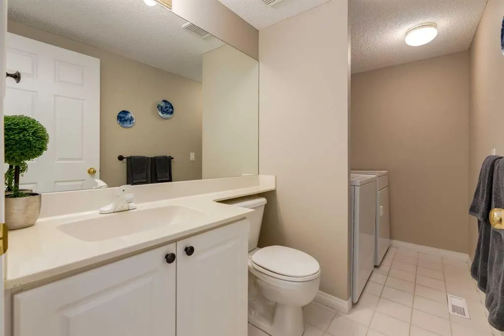 200 Sandstone Drive NW, #17