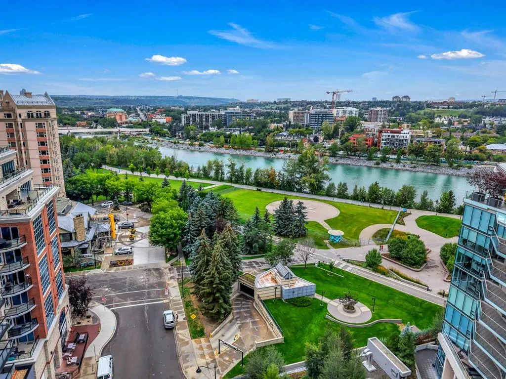 110 7 Street SW, #704