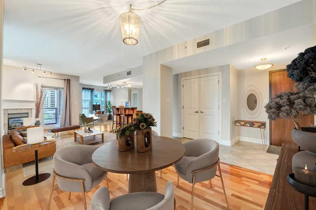 110 7 Street SW, #704