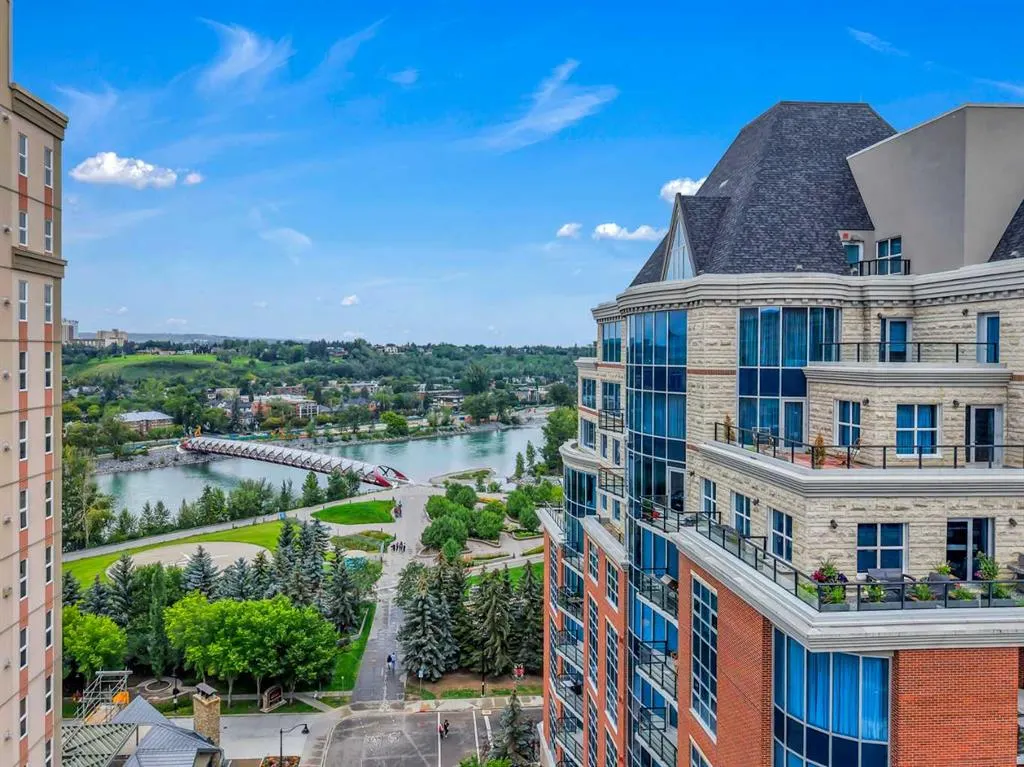 110 7 Street SW, #704