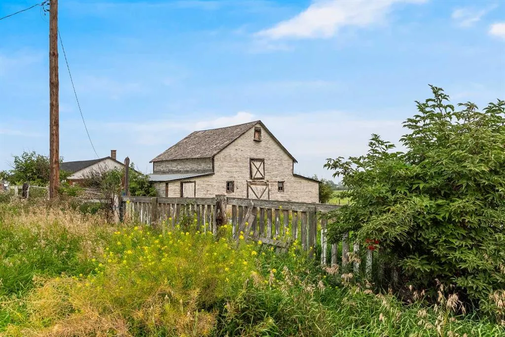 280060 Township Road 254