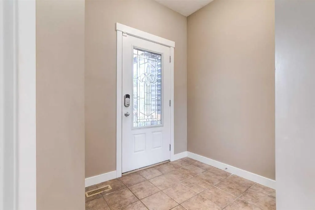 35 Bridlecrest Manor SW