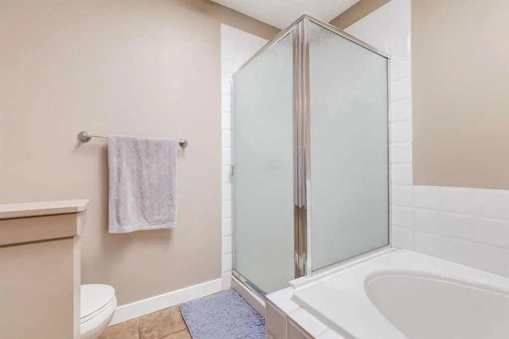 35 Bridlecrest Manor SW