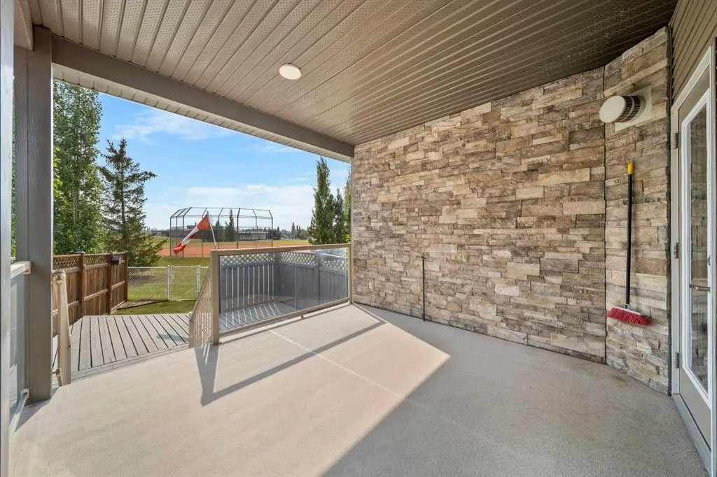 27 Irving Crescent
