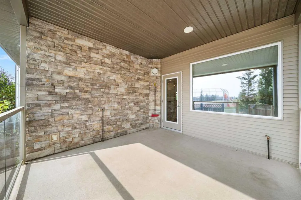 27 Irving Crescent