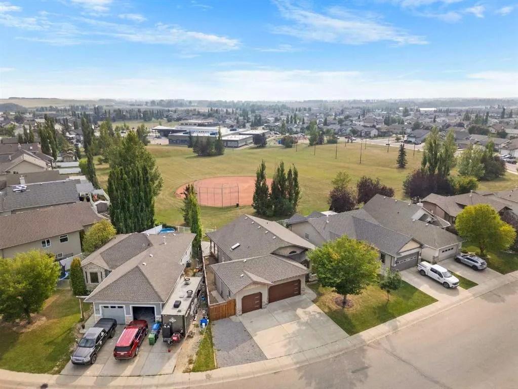 27 Irving Crescent