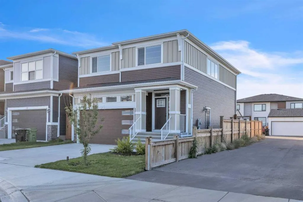 116 Homestead Close NE