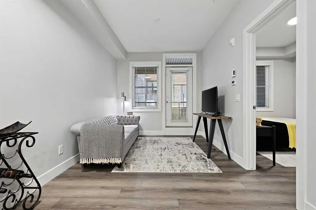 8355 19 Avenue SW, #105