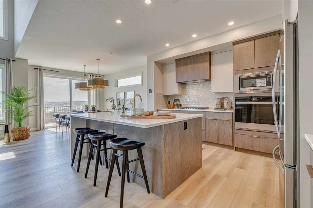 152 Hotchkiss Common SE