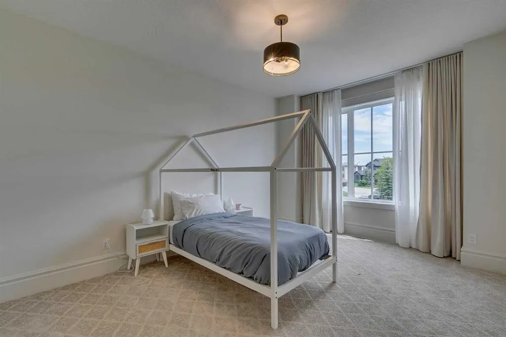 129 Glyde Park