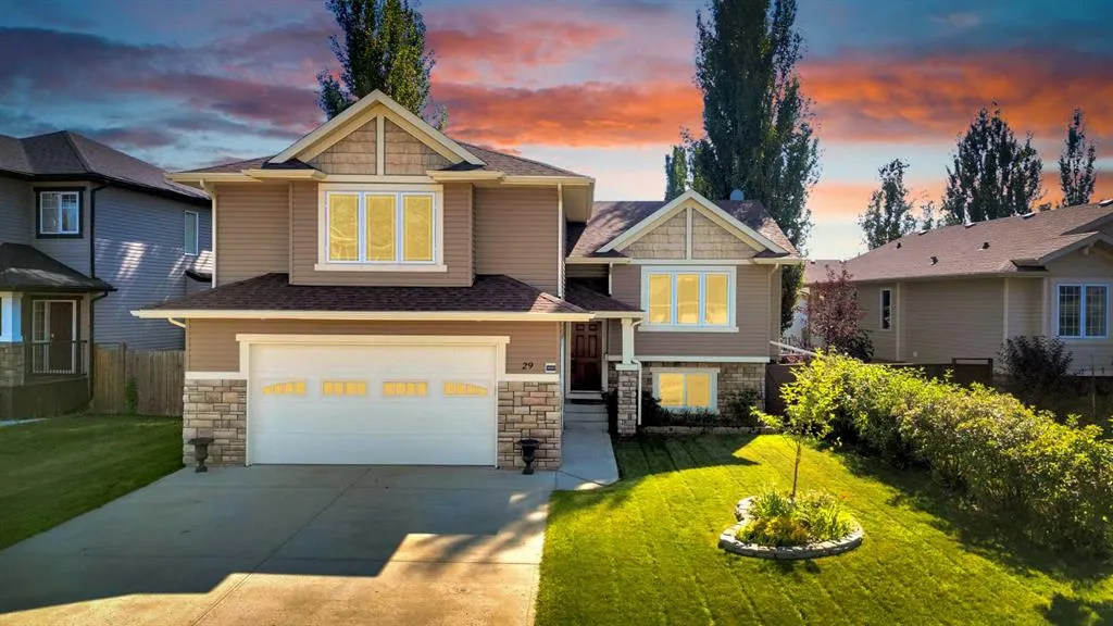 29 Estella Crescent