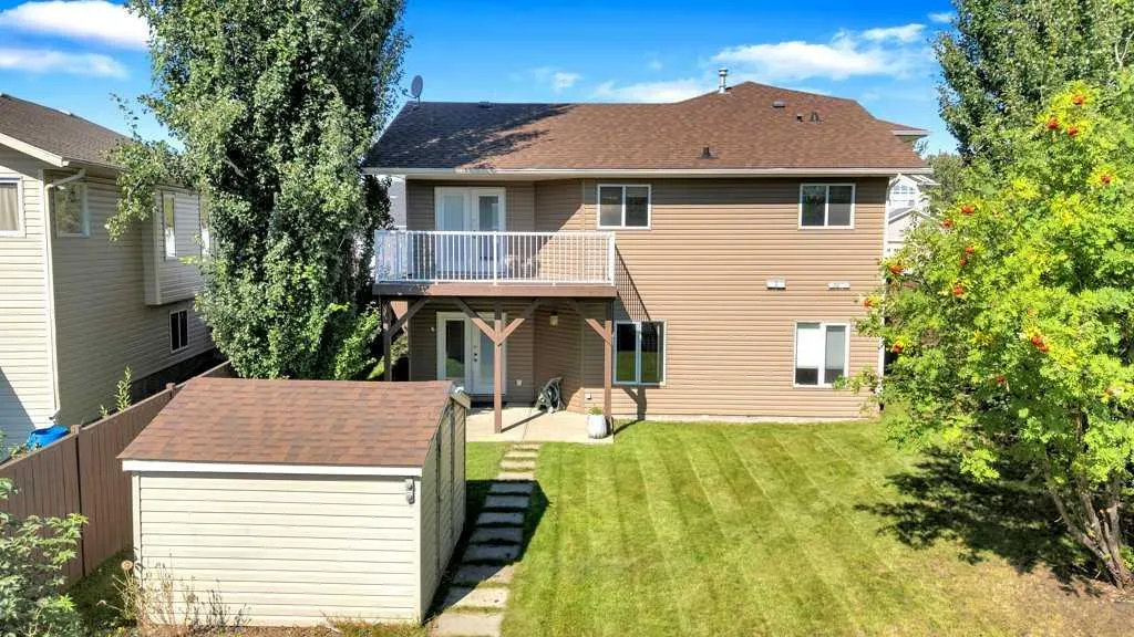 29 Estella Crescent