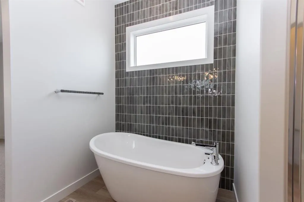 10 Tindale Place