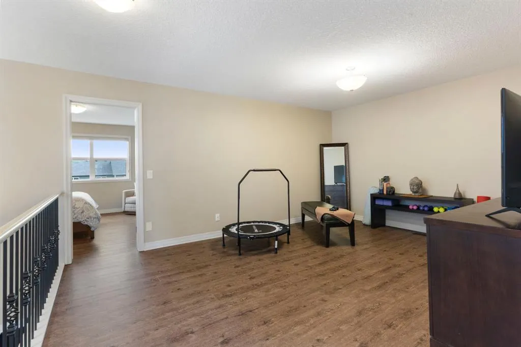 33 Sundown Grove