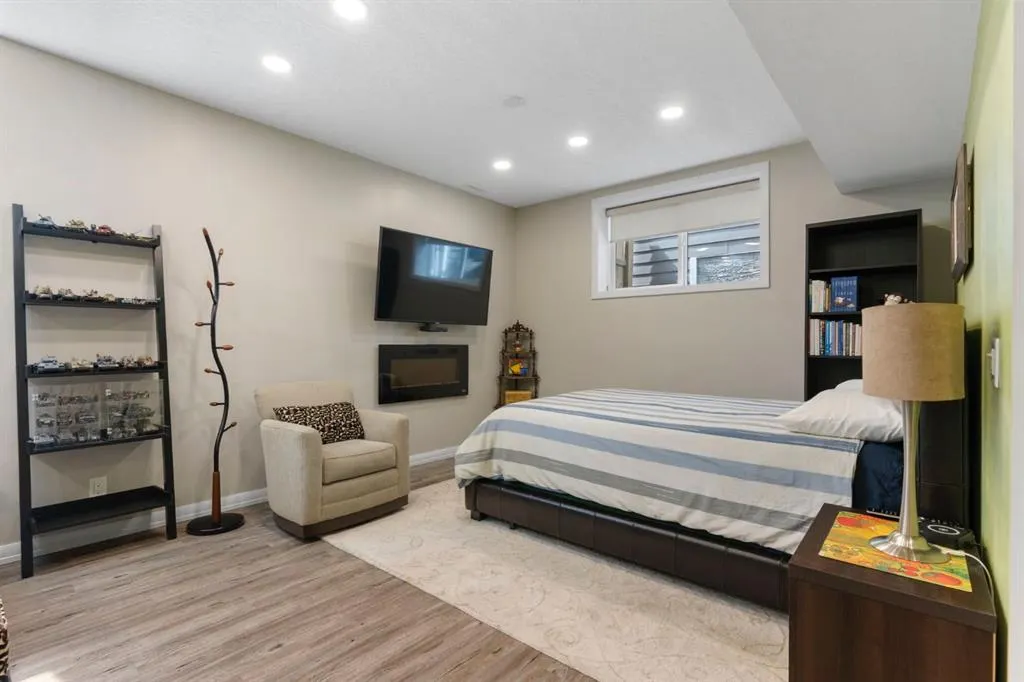 33 Sundown Grove