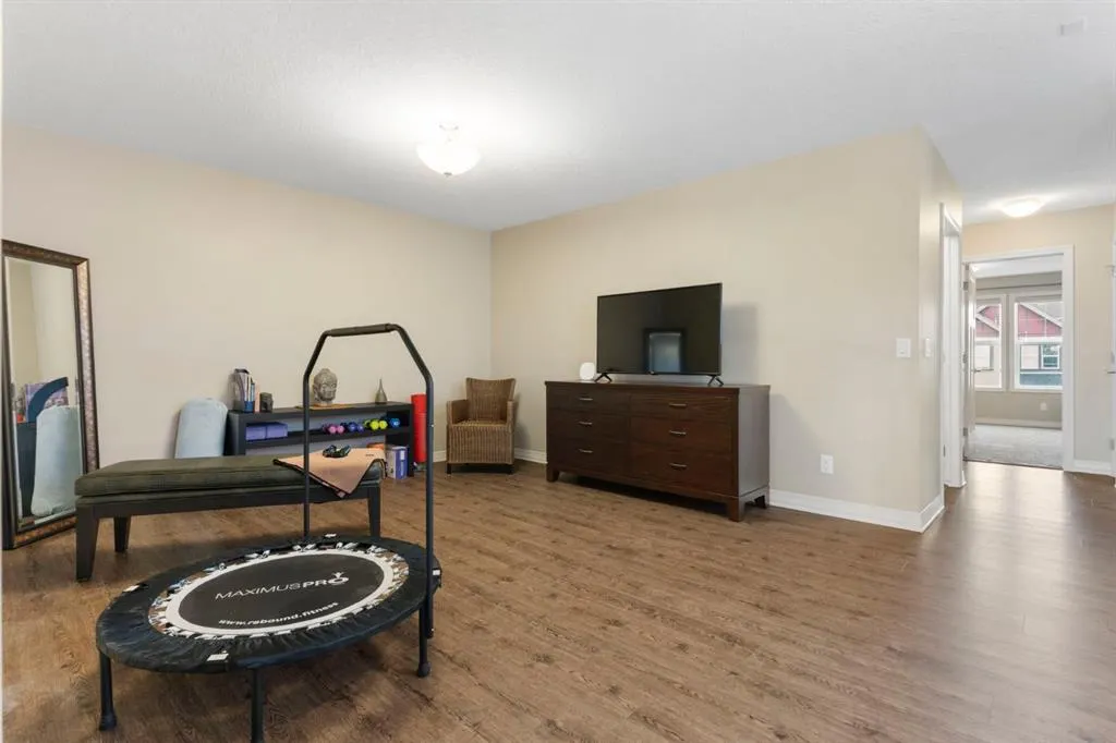 33 Sundown Grove