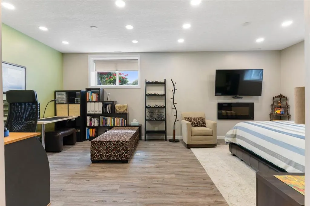 33 Sundown Grove