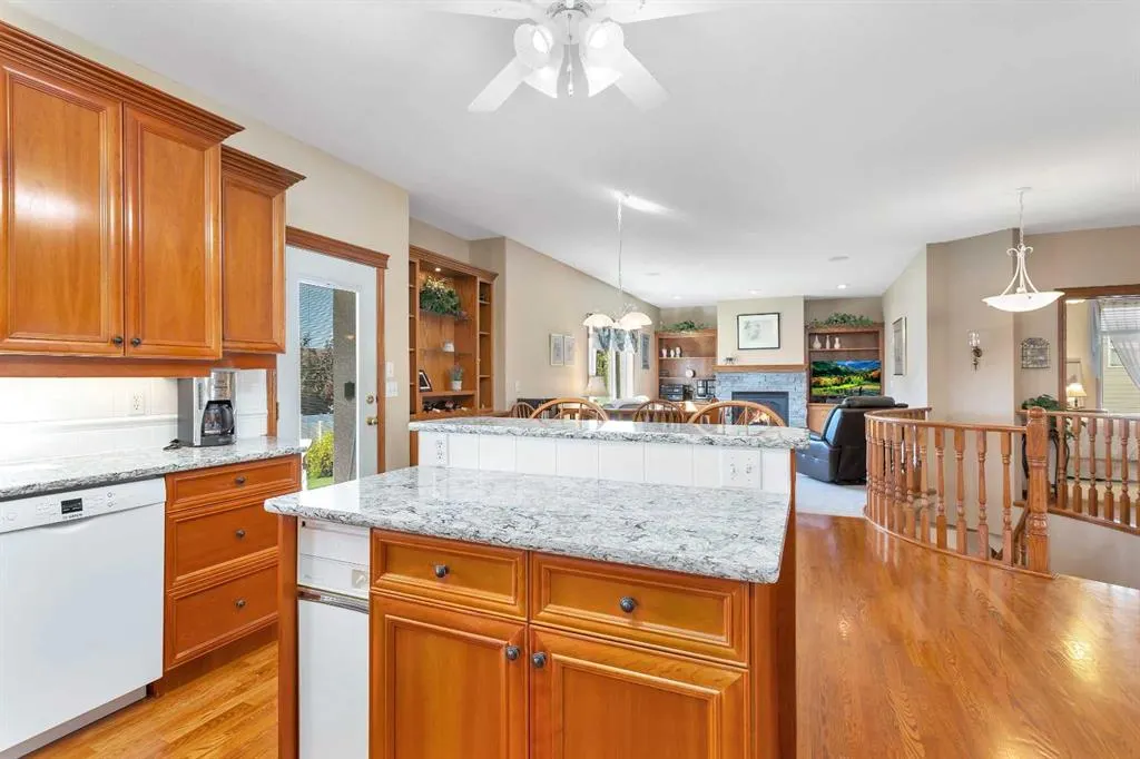 16 Ahlstrom Close