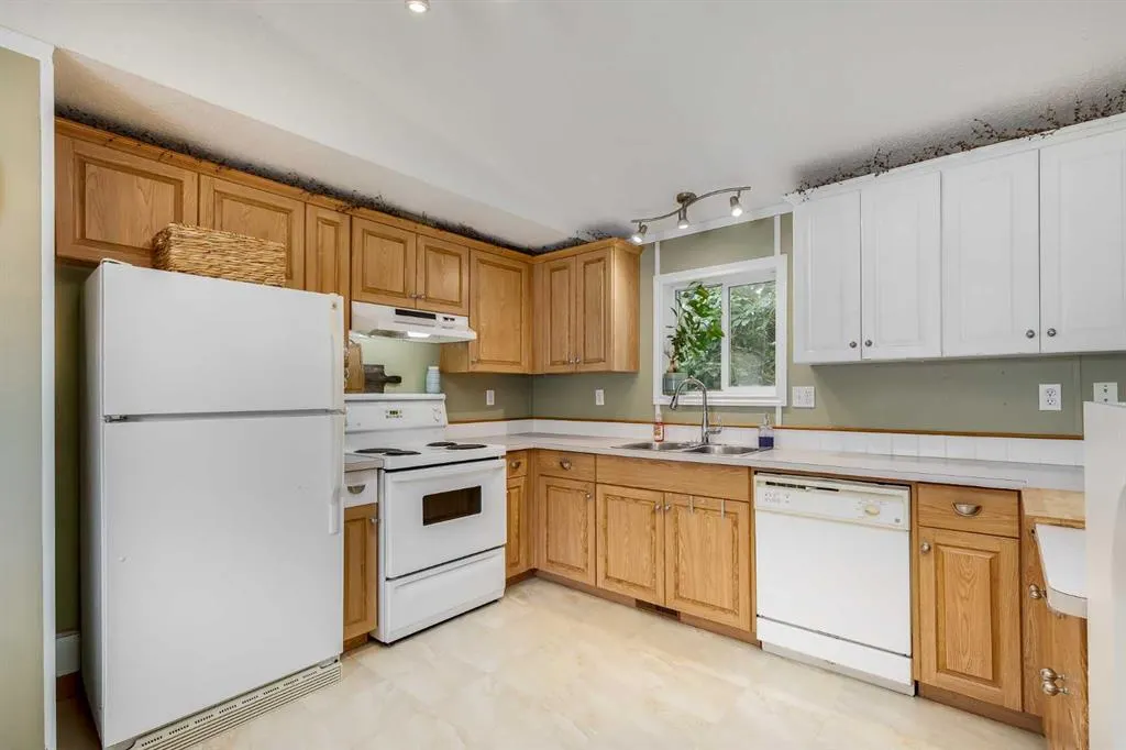 649 Main Street N, #53