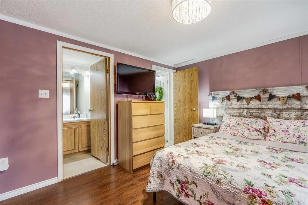 649 Main Street N, #53