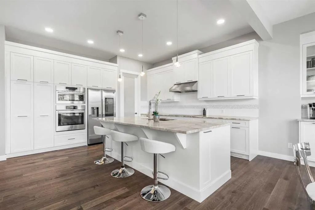 117 West Grove Point SW